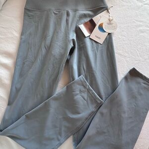 Vuori Blue/Gray Full Leggings